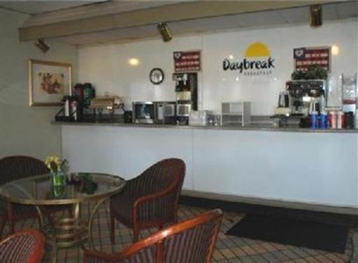 фото отеля Country Hearth Inn Chattanooga