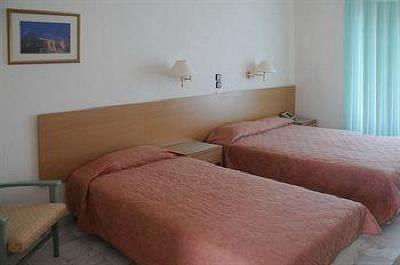 фото отеля Hotel Katerina Agia Marina (Aegina)