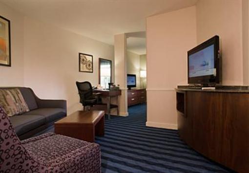 фото отеля Fairfield Inn Lancaster