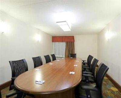 фото отеля Holiday Inn Express Greensboro