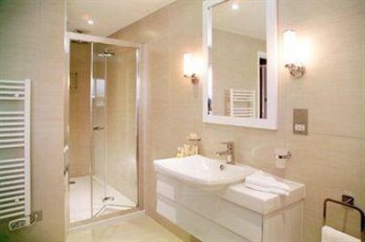 фото отеля Hotel La Place Saint Brelade