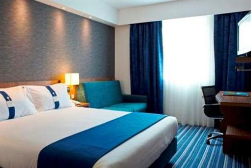 фото отеля Holiday Inn Express Lisbon Alfragide