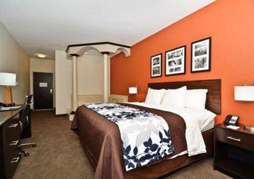 фото отеля Sleep Inn & Suites