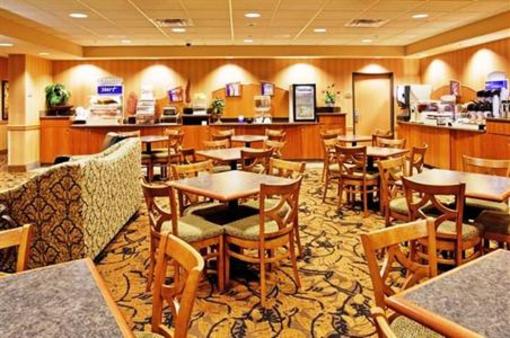 фото отеля Holiday Inn Express Hotel Hastings