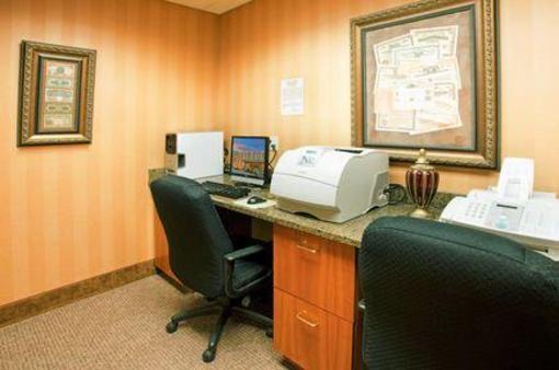 фото отеля Holiday Inn Express Hotel Hastings