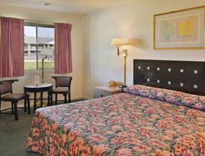 фото отеля Springfield Travelodge