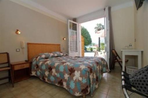 фото отеля Logis Auberge du Bon Cidre