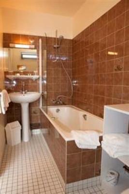 фото отеля Logis Auberge du Bon Cidre