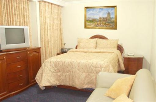 фото отеля Hotel Fontibon