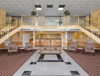 фото отеля Days Inn & Suites Montgomery