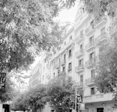 фото отеля Hostal El Ninot