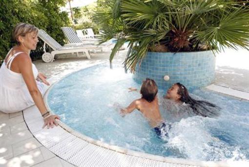 фото отеля BiondiHotels Wivien Canada Cesenatico