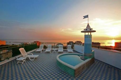 фото отеля BiondiHotels Wivien Canada Cesenatico