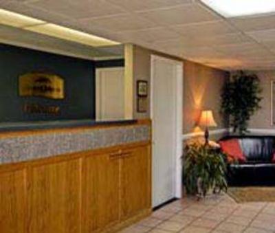 фото отеля Howard Johnson Express Inn - Pensacola
