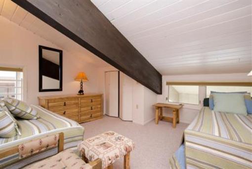 фото отеля Gondola Square Condominiums Steamboat Springs