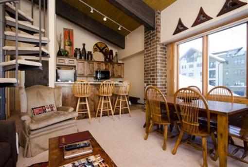 фото отеля Gondola Square Condominiums Steamboat Springs