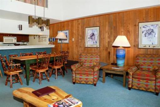 фото отеля Gondola Square Condominiums Steamboat Springs