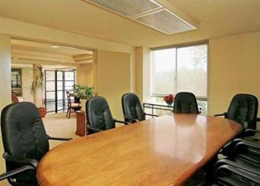 фото отеля Quality Inn and Suites Everett