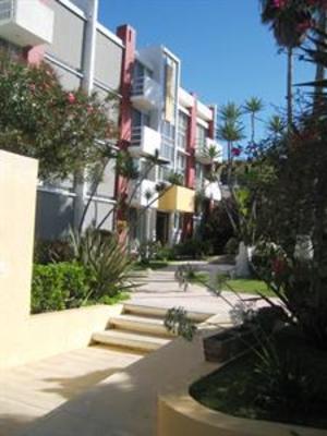 фото отеля Dali Suites Tijuana
