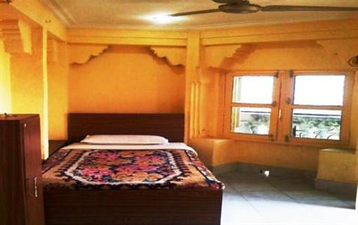 фото отеля Ajay Guest House