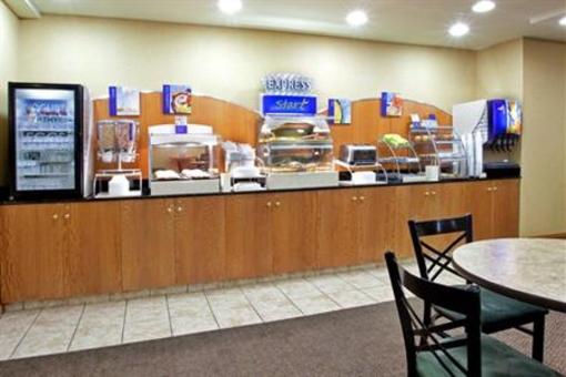 фото отеля Holiday Inn Express Claypool Hill