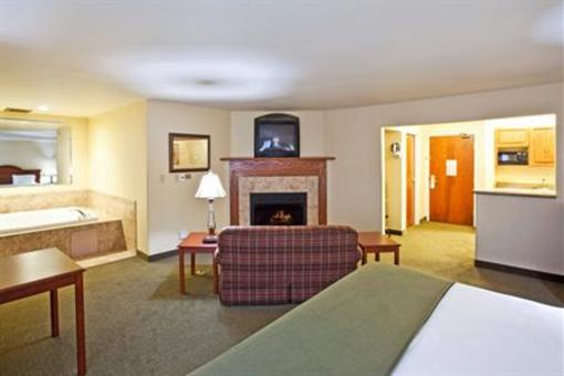 фото отеля Holiday Inn Express Claypool Hill
