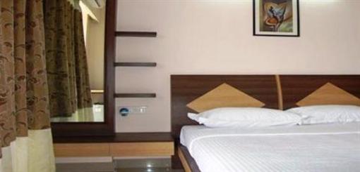 фото отеля Raj Comforts Apartments Bangalore