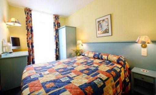 фото отеля Hotel Kyriad Menton