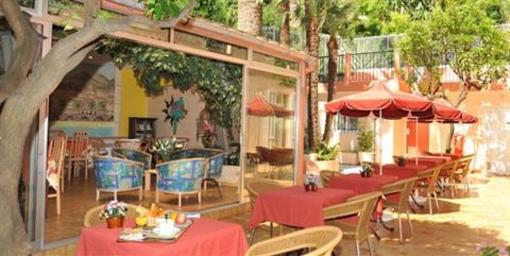 фото отеля Hotel Kyriad Menton