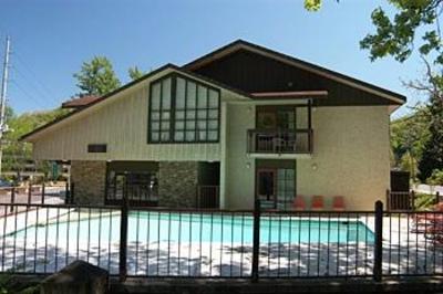 фото отеля Mountain House Motor Inn Downtown Gatlinburg