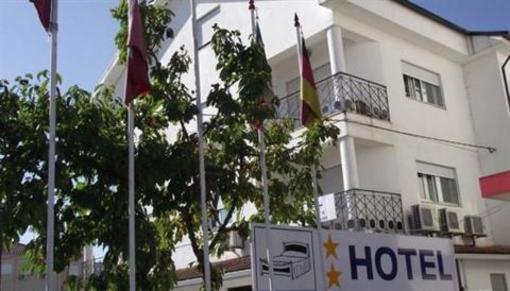 фото отеля Residencial 4 Estacoes Hotel Chaves