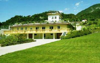 фото отеля Hotel Karinhall Trento