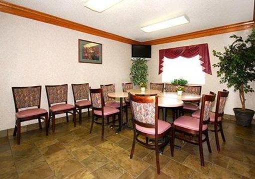фото отеля Comfort Inn Airport Tulsa