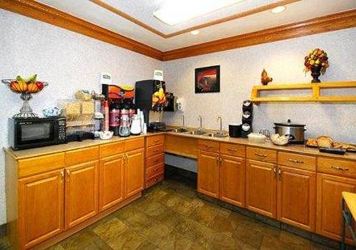 фото отеля Comfort Inn Airport Tulsa
