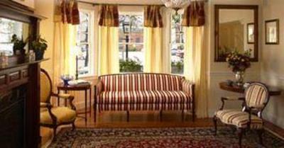 фото отеля Almondy Inn