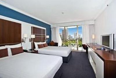 фото отеля Outrigger Surfers Paradise