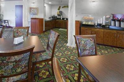 фото отеля Comfort Suites Bakersfield