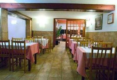 фото отеля Hostal Montserrat