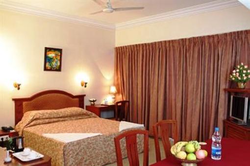 фото отеля Hotel Dee Cee Manor