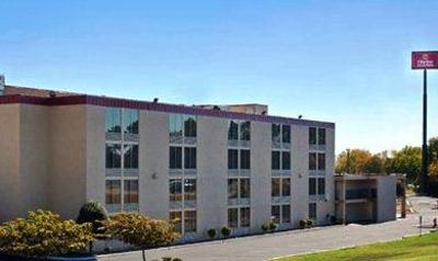 фото отеля Clarion Inn & Suites Murfreesboro