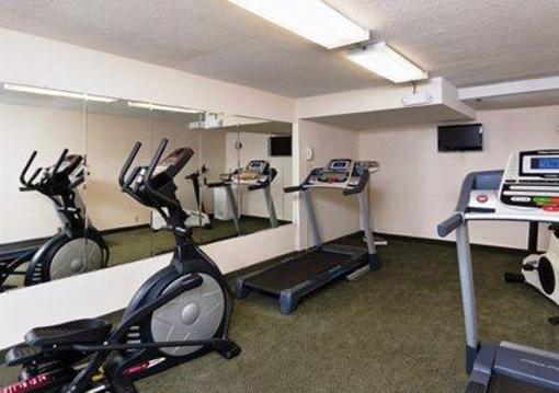 фото отеля Clarion Inn & Suites Murfreesboro