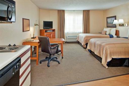 фото отеля Candlewood Suites Emporia