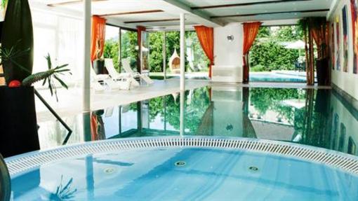 фото отеля Baumgartner's Blumenhotel Schenna