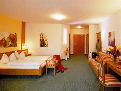 фото отеля Baumgartner's Blumenhotel Schenna