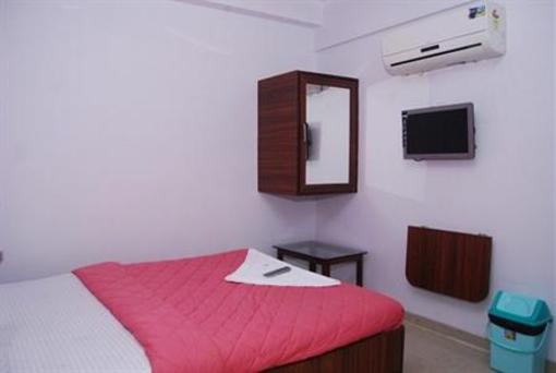 фото отеля Hotel K C Residency