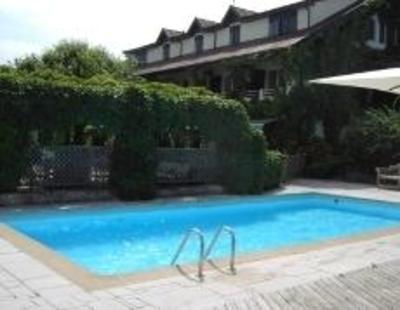 фото отеля Auberge Des Chasseurs Echenevex