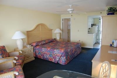 фото отеля Shoreline Island Resort Motel Madeira Beach