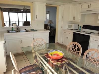 фото отеля Shoreline Island Resort Motel Madeira Beach
