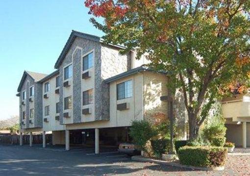 фото отеля Clarion Inn Silicon Valley