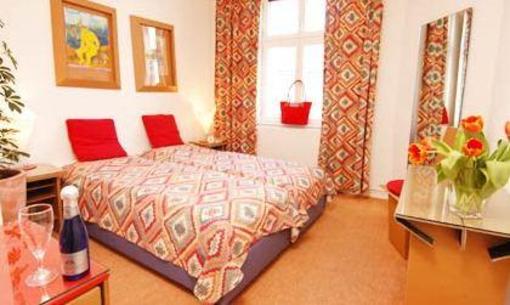 фото отеля Frauenhotel Hanseatin Hamburg
